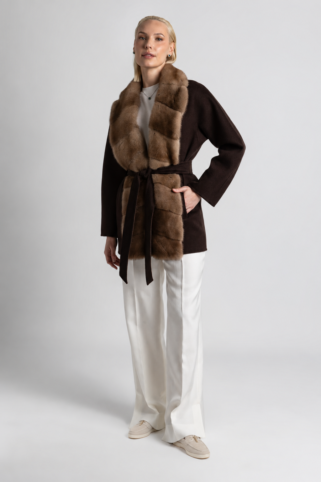 CASHMERE/PARROT PIANA BEIGE COAT WITH MINK COLLAR