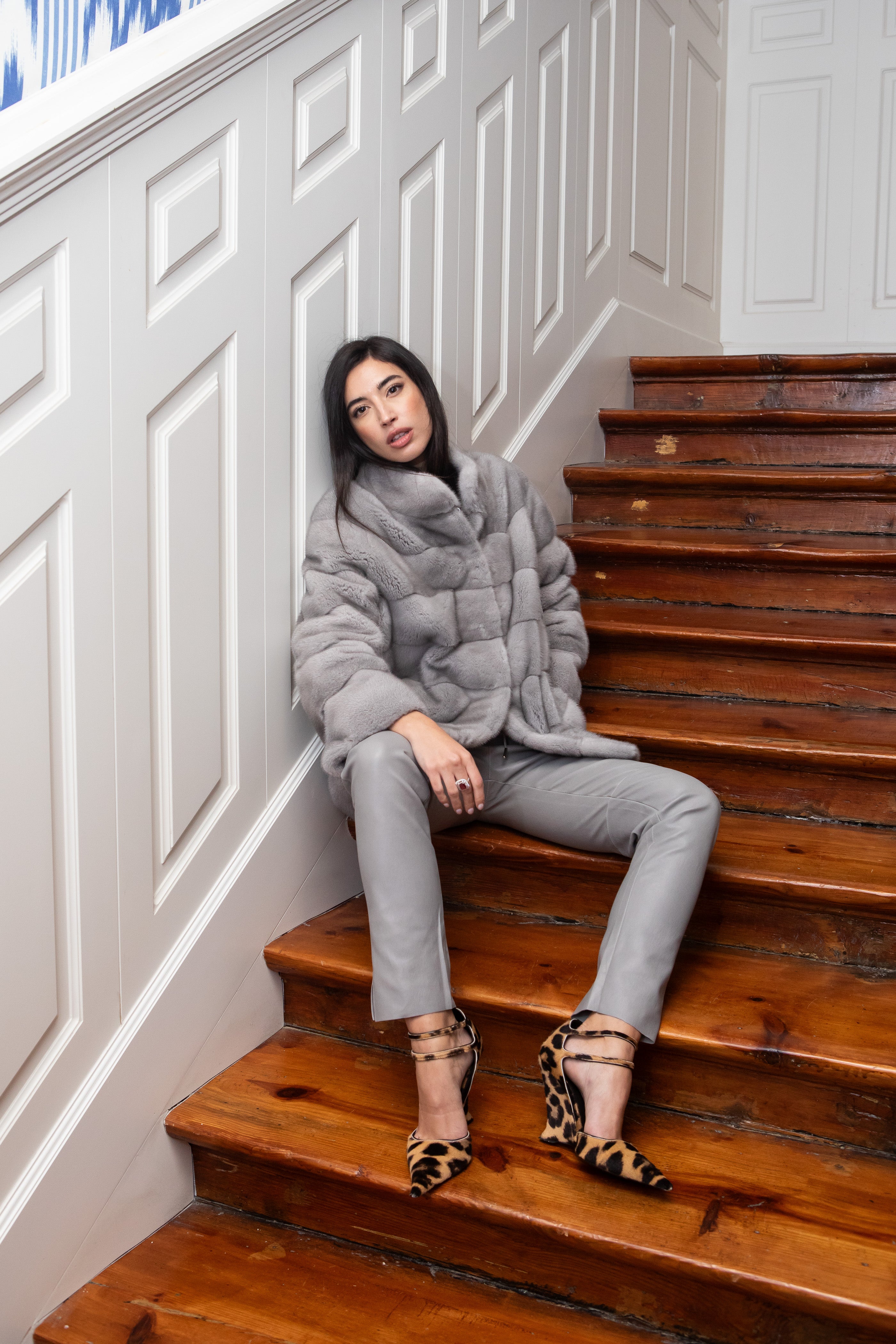 CHAQUETÓN VISÓN GRIS