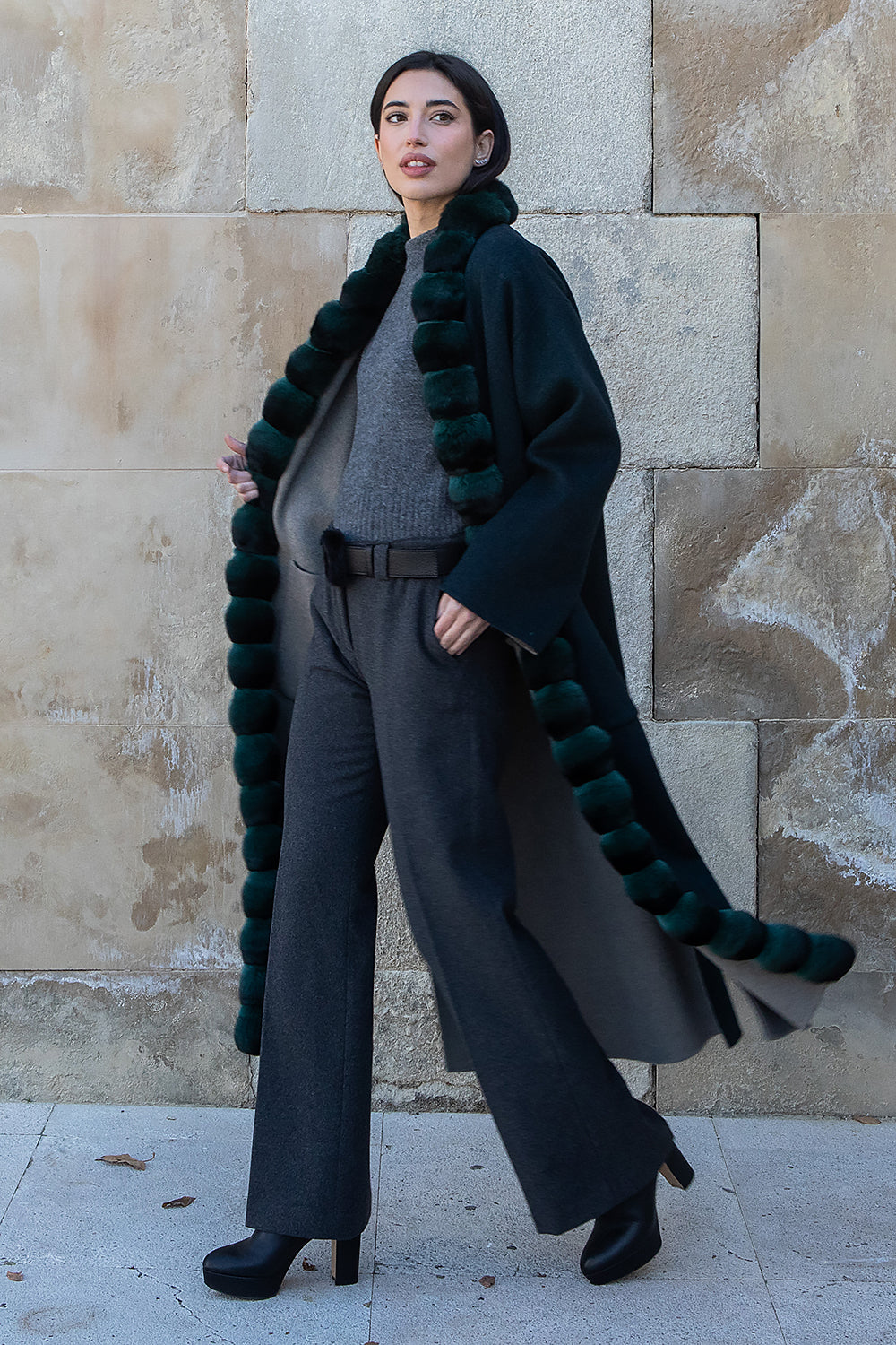 ABRIGO LORO PIANA CASHMERE Y CHINCHILLAS