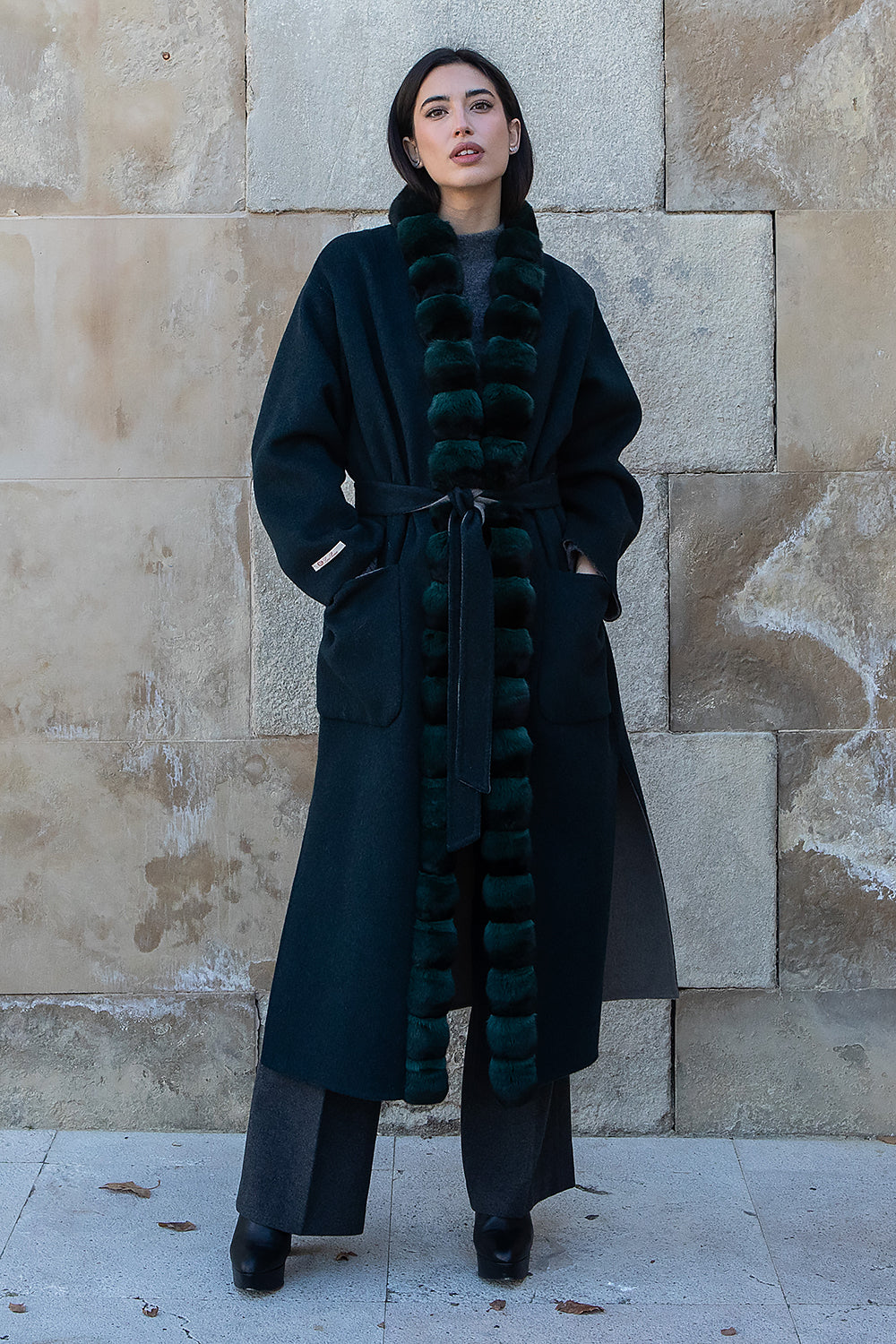 ABRIGO LORO PIANA CASHMERE Y CHINCHILLAS