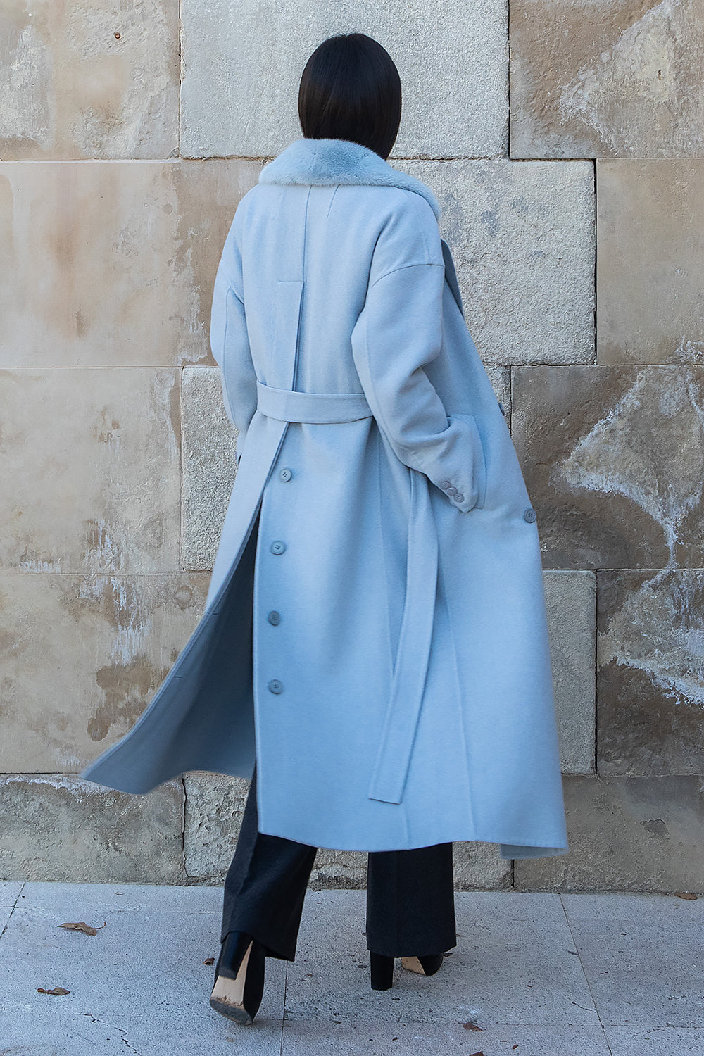 ABRIGO CASHMERE AZUL BEBÉ CUELLO VISÓN