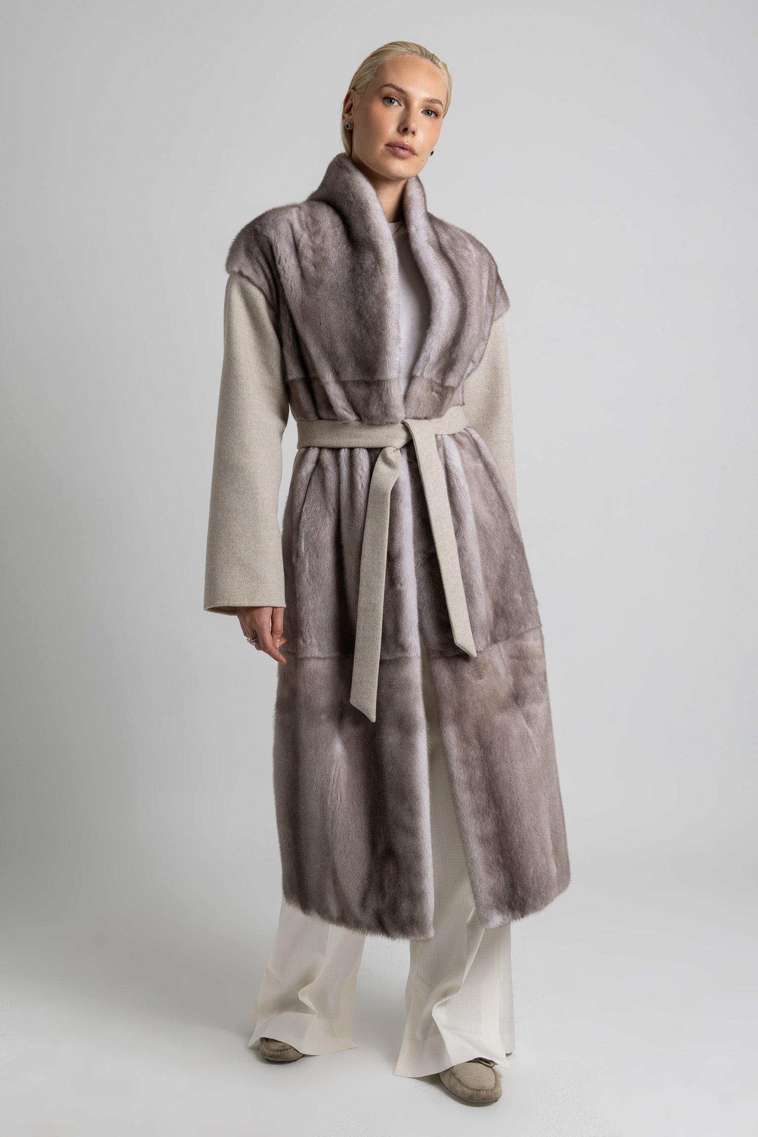 CASHMERE/PARROT PIANA BEIGE COAT WITH MINK COLLAR