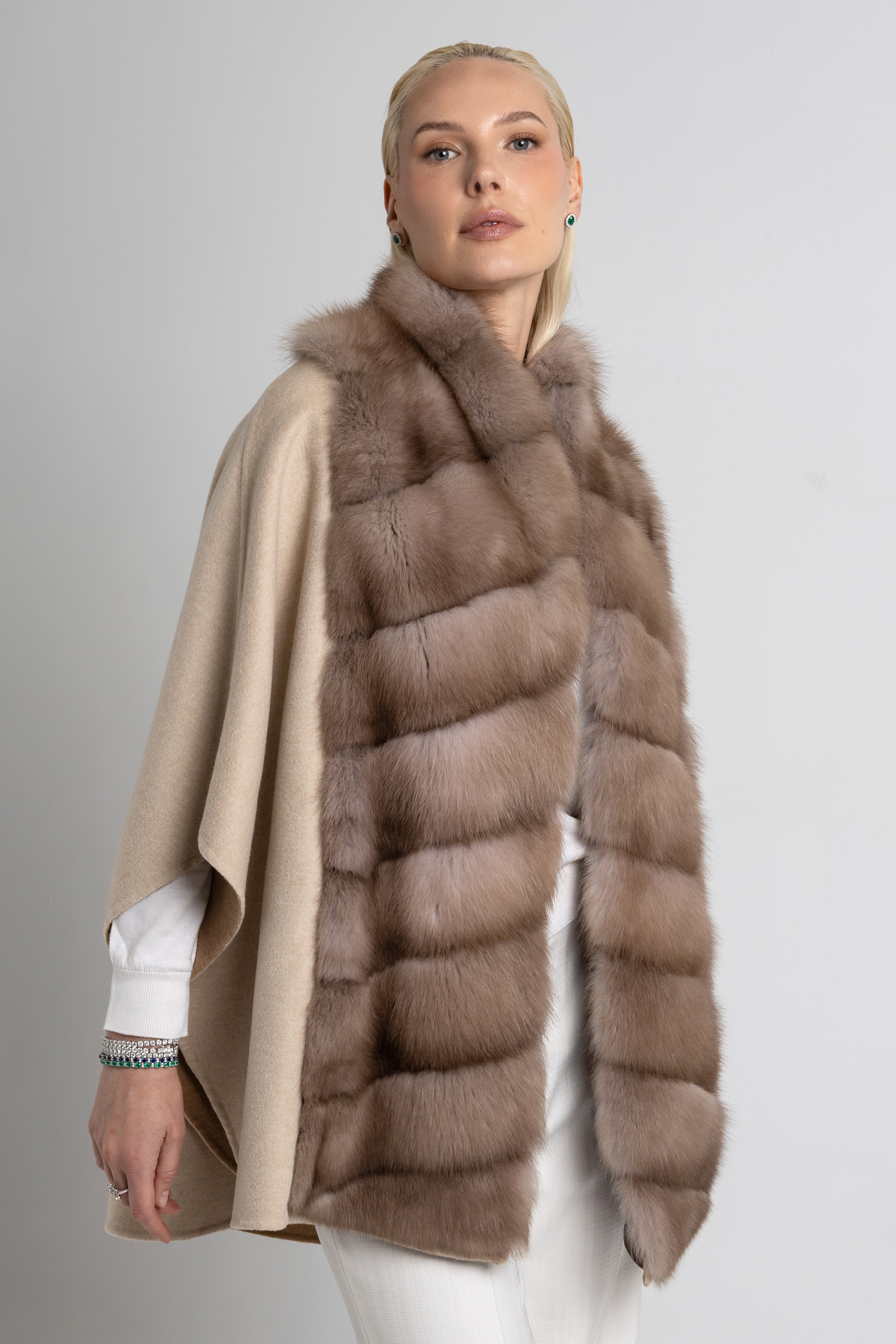 CAPA CASHMERE DE MARTAS CIBELINAS