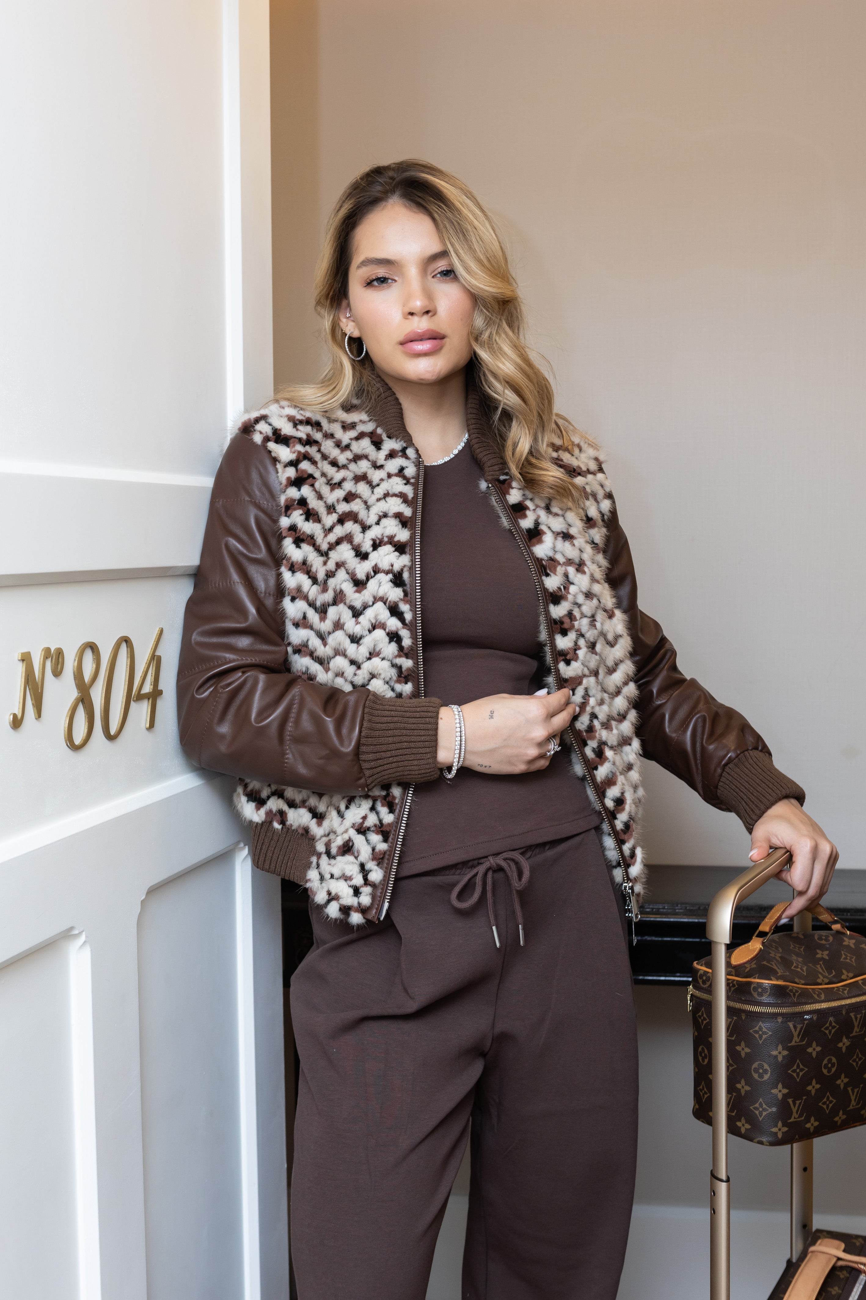 BOMBER VISÓN MANGAS CUERO MARRÓN