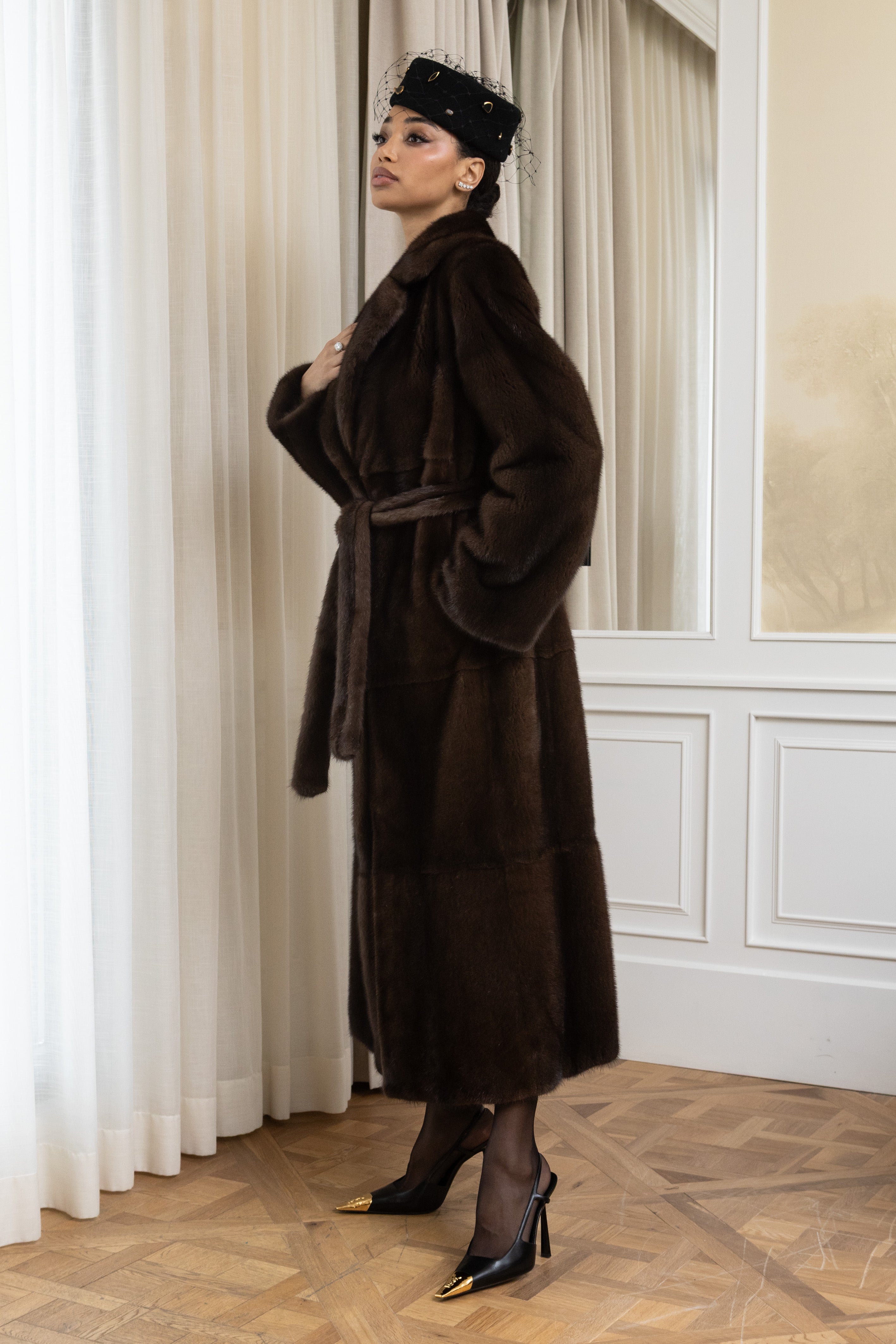 ABRIGO LARGO VISÓN CHOCOLATE