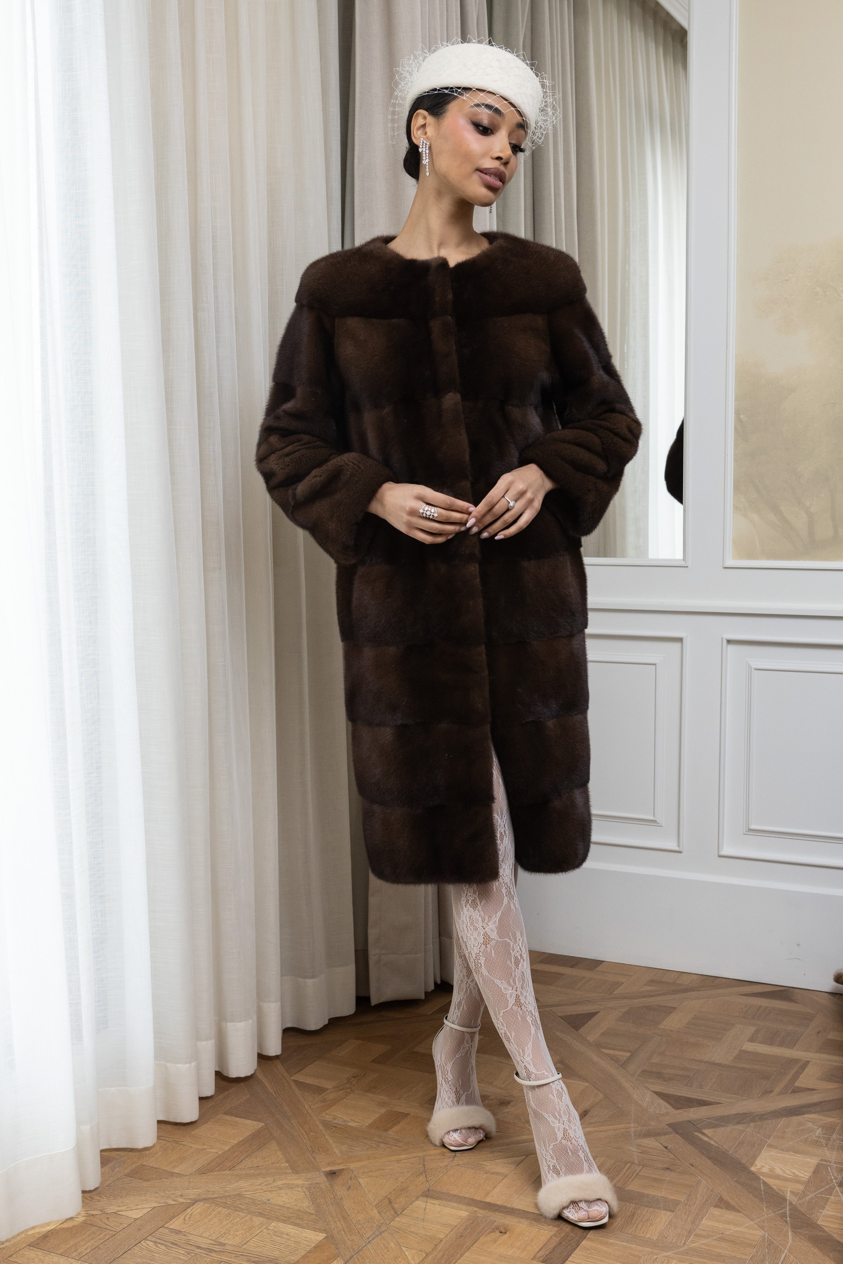 ABRIGO VISÓN MARRÓN