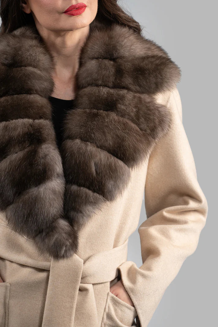 ABRIGO CASHMERE/LORO PIANA CUELLO MARTAS CIBELINAS