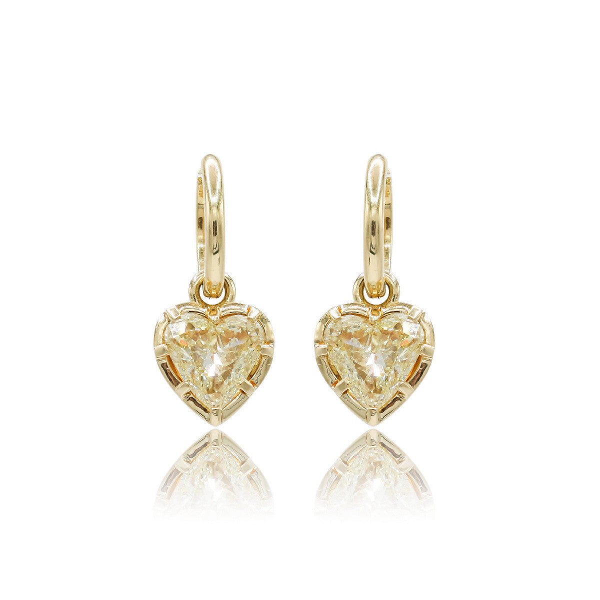Pendientes Corazón de Diamantes de Oro Amarillo