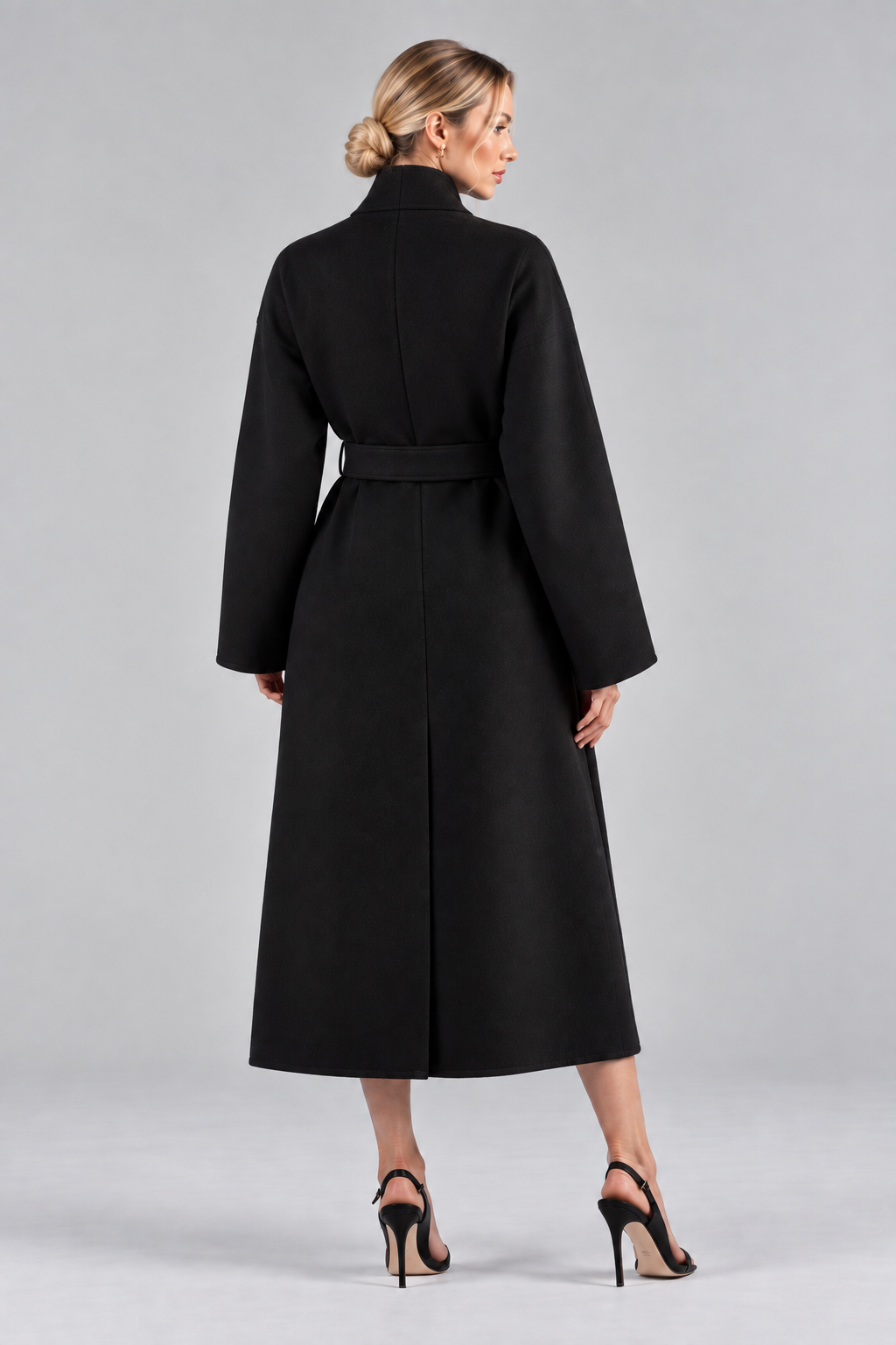 CASHMERE/PARROT PIANA BEIGE COAT WITH MINK COLLAR