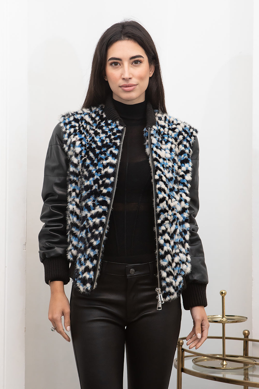 BOMBER VISÓN MANGAS CUERO NEGRO