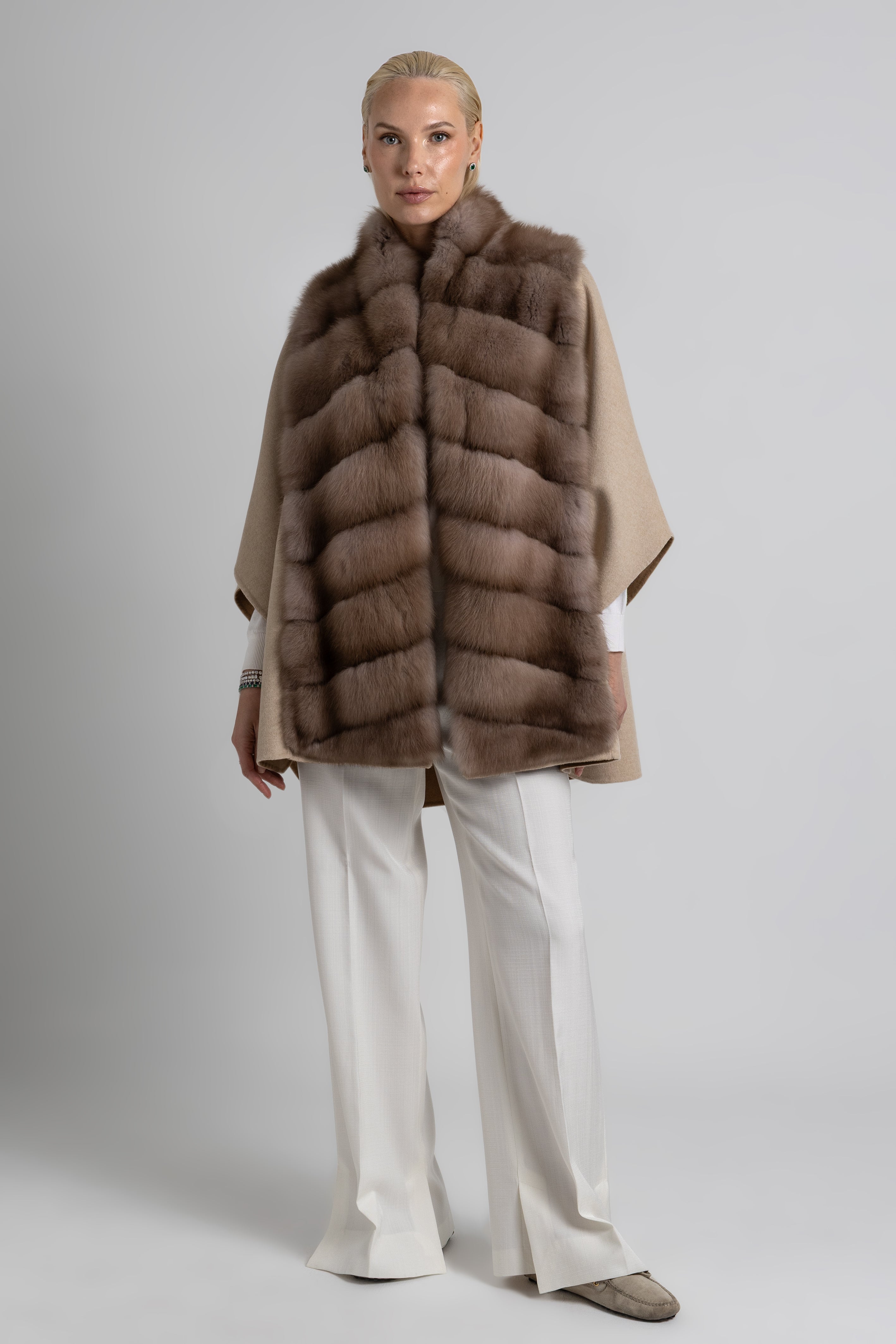 CAPA CASHMERE DE MARTAS CIBELINAS