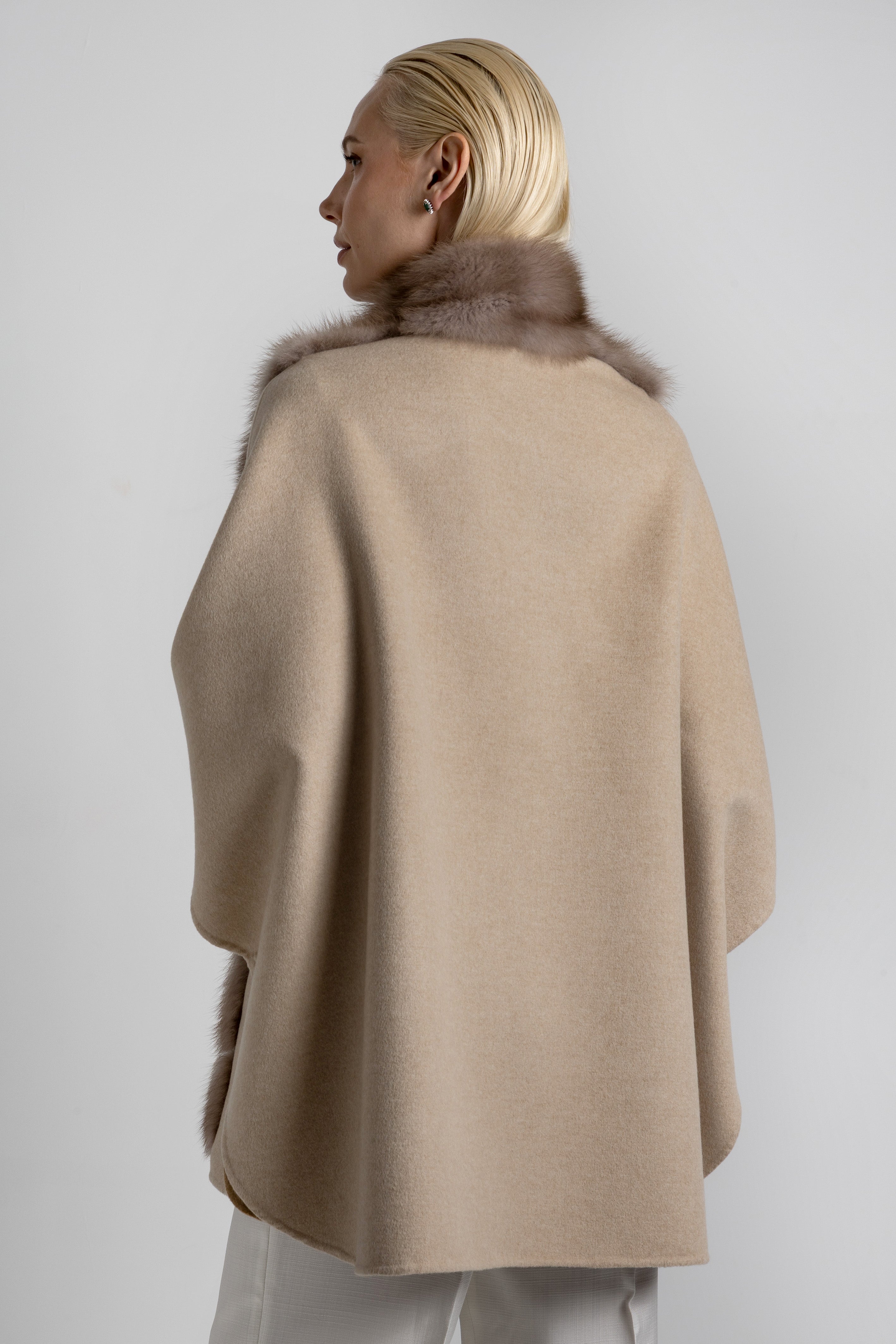 CAPA CASHMERE DE MARTAS CIBELINAS