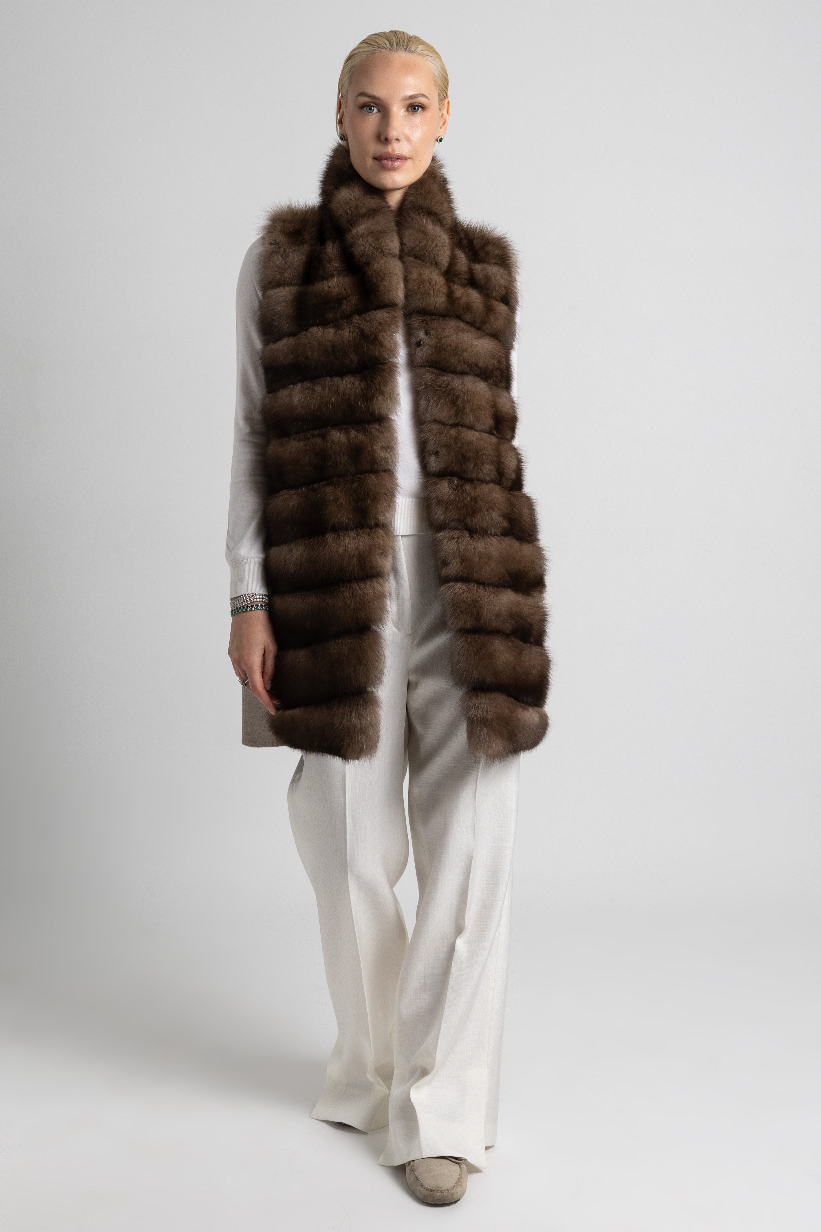 CHALECO DE CASHMERE Y MARTAS CIBELINAS