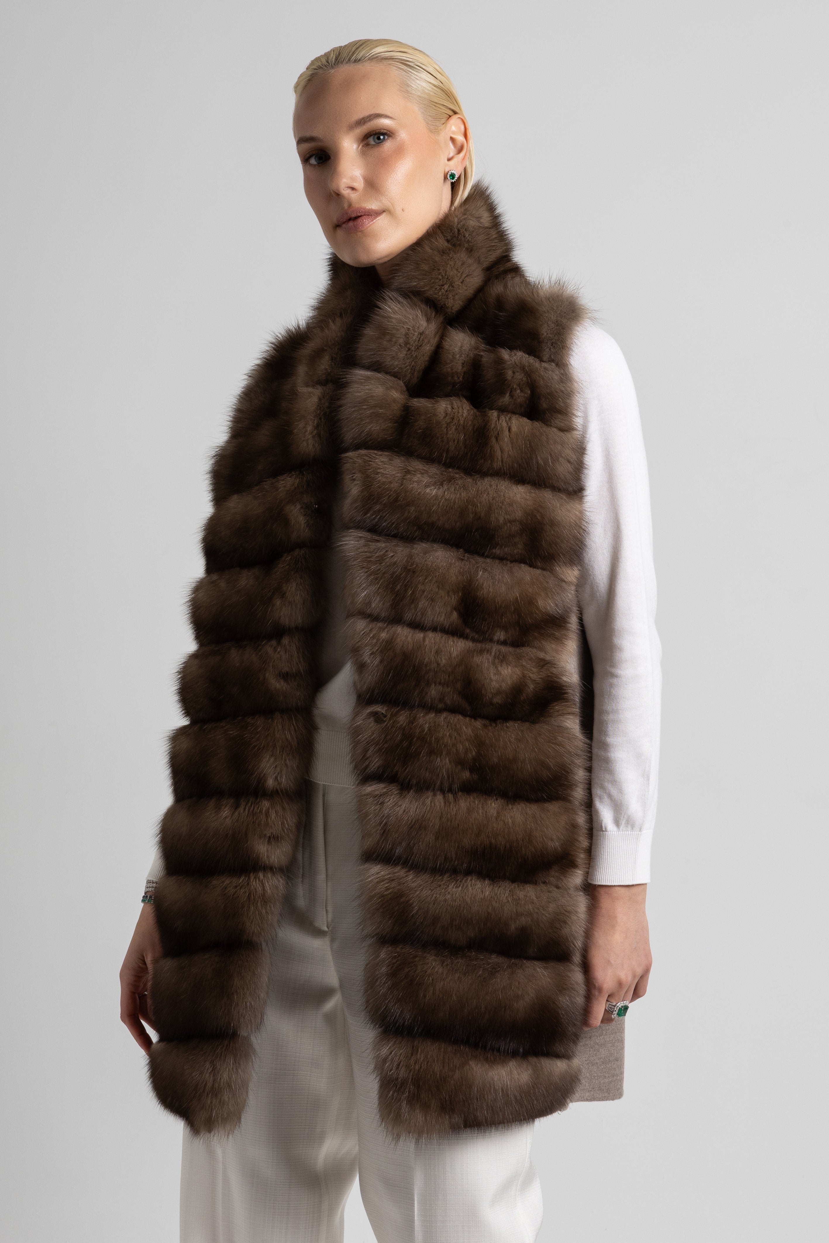 CHALECO DE CASHMERE Y MARTAS CIBELINAS