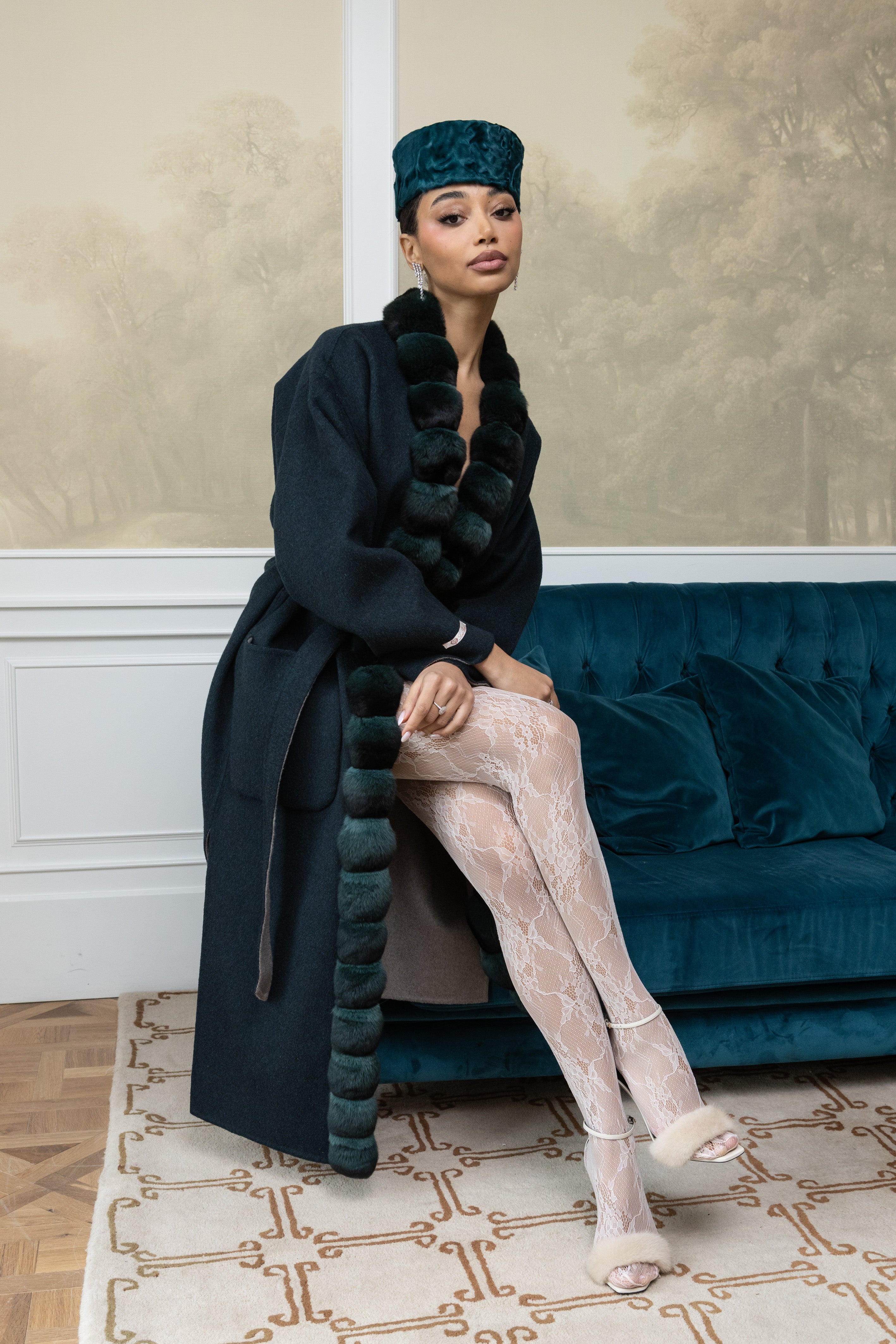 ABRIGO LORO PIANA CASHMERE Y CHINCHILLAS